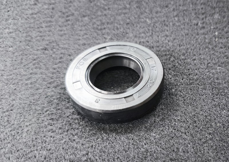 Rotary-oil-seal 1 Rotary-oil-seal 1